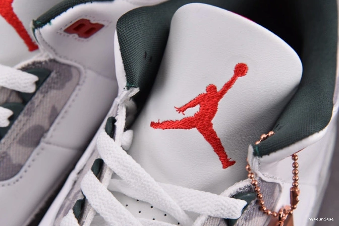 HYPE Wings 3 Retro HM6993-100 Jordan 0809